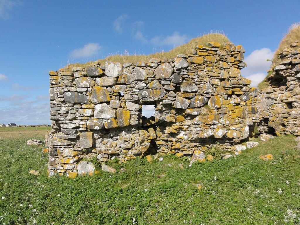 Borve Castle, Benbecula: A Medieval Tower House 2 Borve Castle, Benbecula