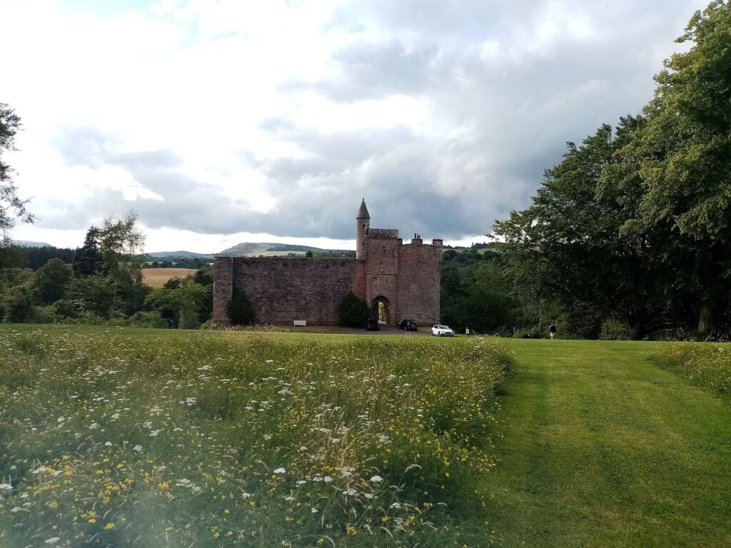 Airlie Castle: A Medieval Stronghold and Later Mansion in Scotland 1 Airlie Castle