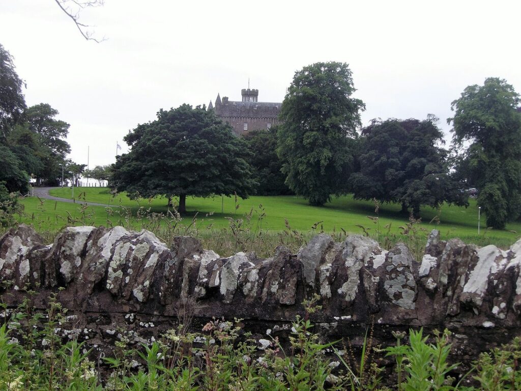 Castle Huntly: A Medieval Castle and Open Prison in Scotland 1 Castle Huntly