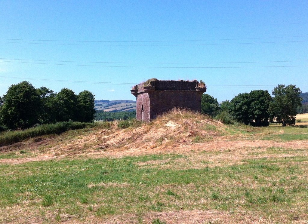 Castle Huntly: A Medieval Castle and Open Prison in Scotland 2 Castle Huntly