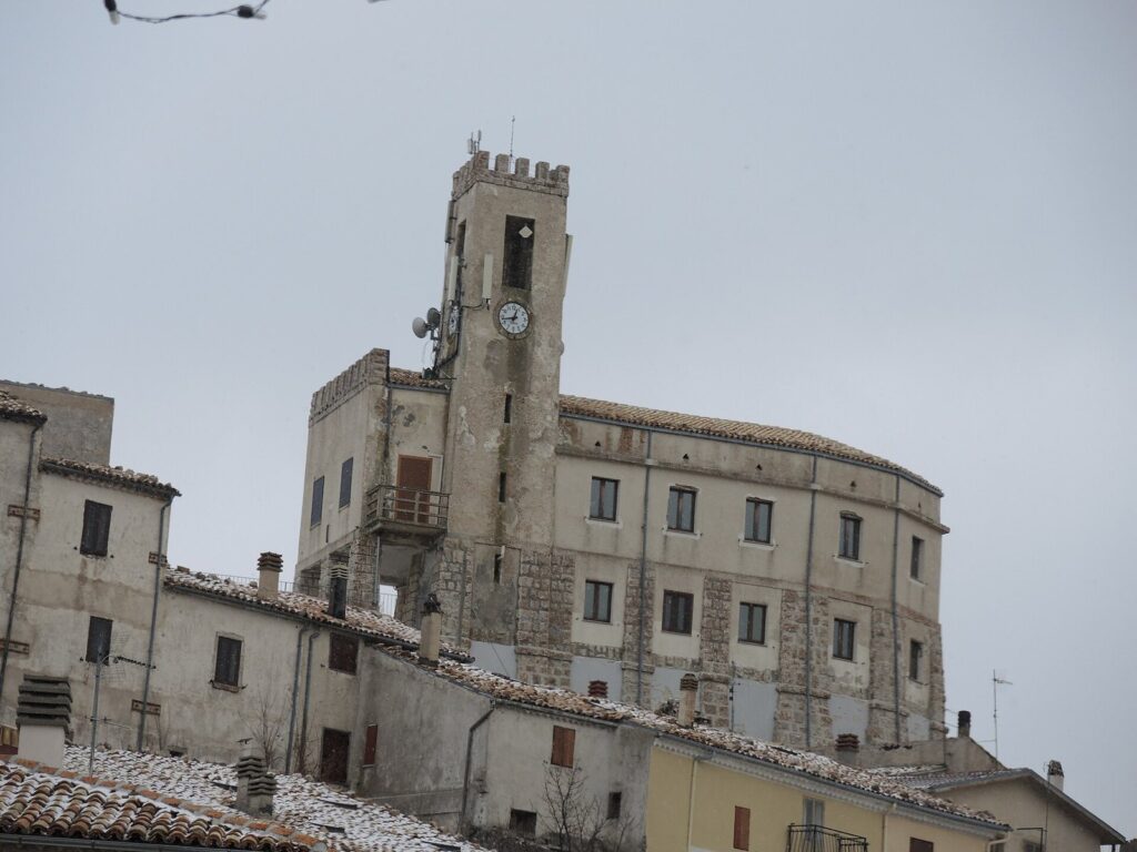 Gamberale Castle: A 14th-Century Fortress in Italy 2 Castello di Gamberale