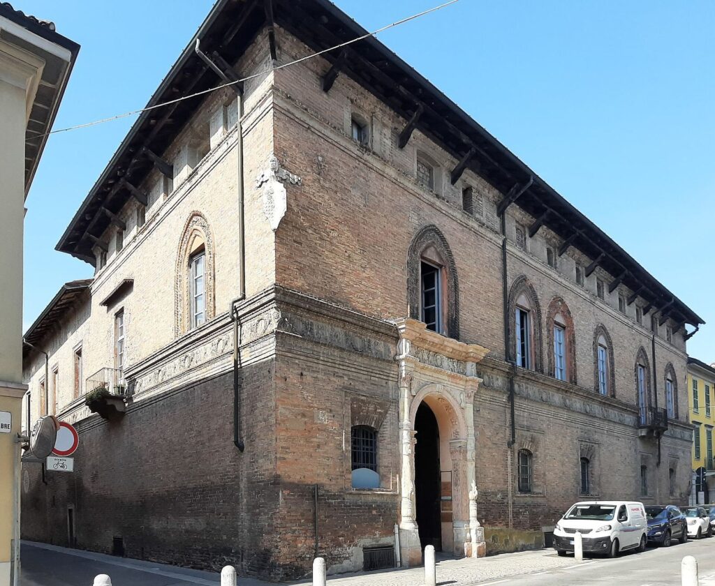 Mozzanica Palace: A Fifteenth-Century Lombard Palace 1 Mozzanica Palace