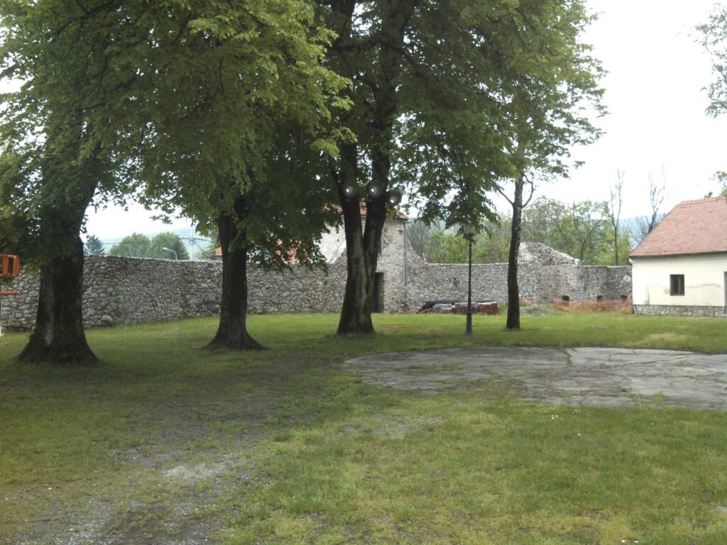 Frankopan Castle, Ogulin: A Renaissance Castle and Military Base 2 Frankopan Castle, Ogulin