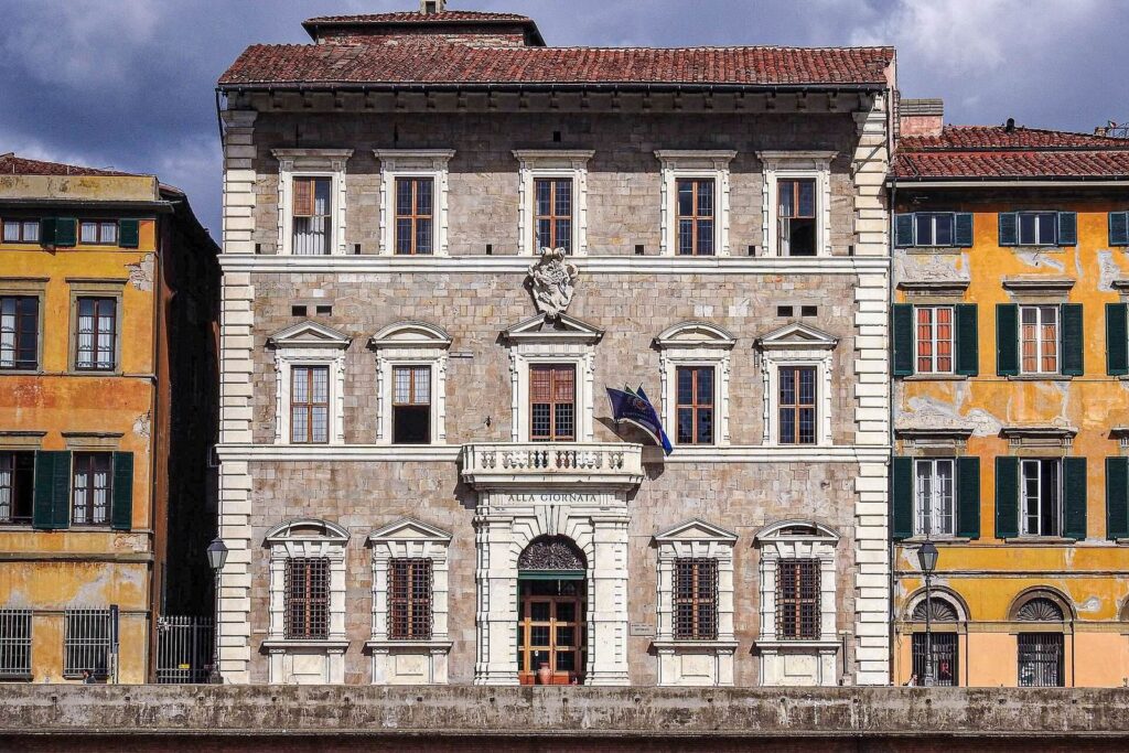 Palazzo Lanfreducci: A Historic Palace in Pisa 1 Palazzo Lanfreducci