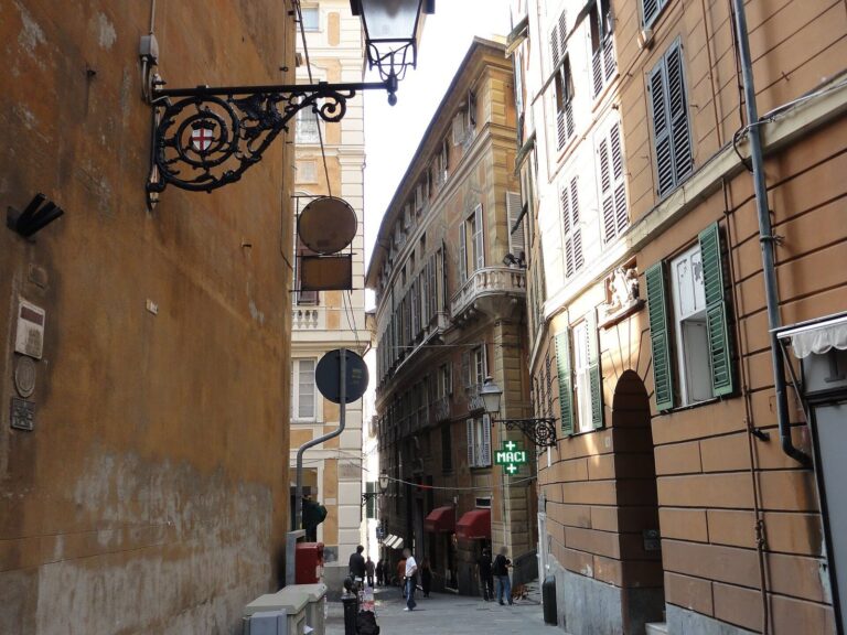 Palazzo Giorgio Spinola: A Genoese Rolli Palace