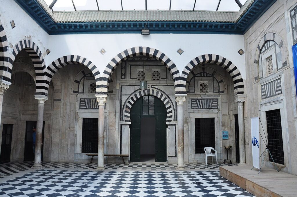 Dar Daouletli: A Seventeenth-Century Palace and La Rachidia Headquarters 2 Dar Daouletli