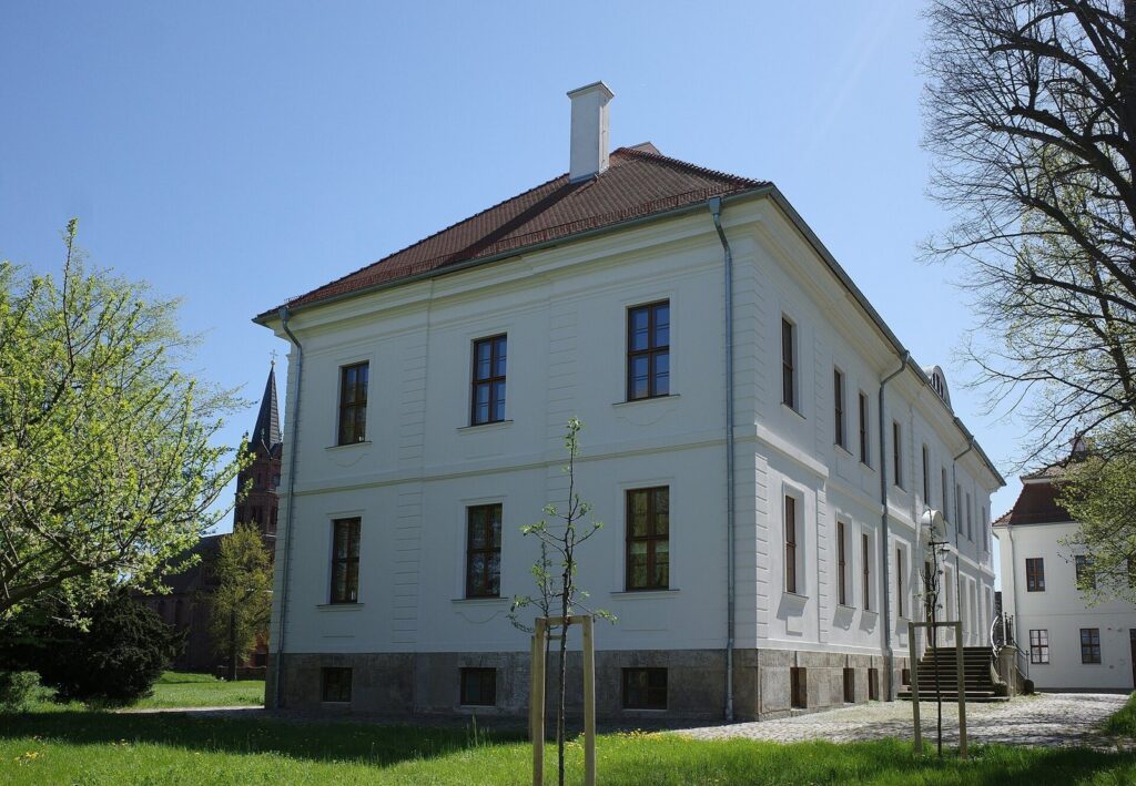 Großkühnau Palace: An Eighteenth-Century Residence in Germany 3 Schloss Großkühnau