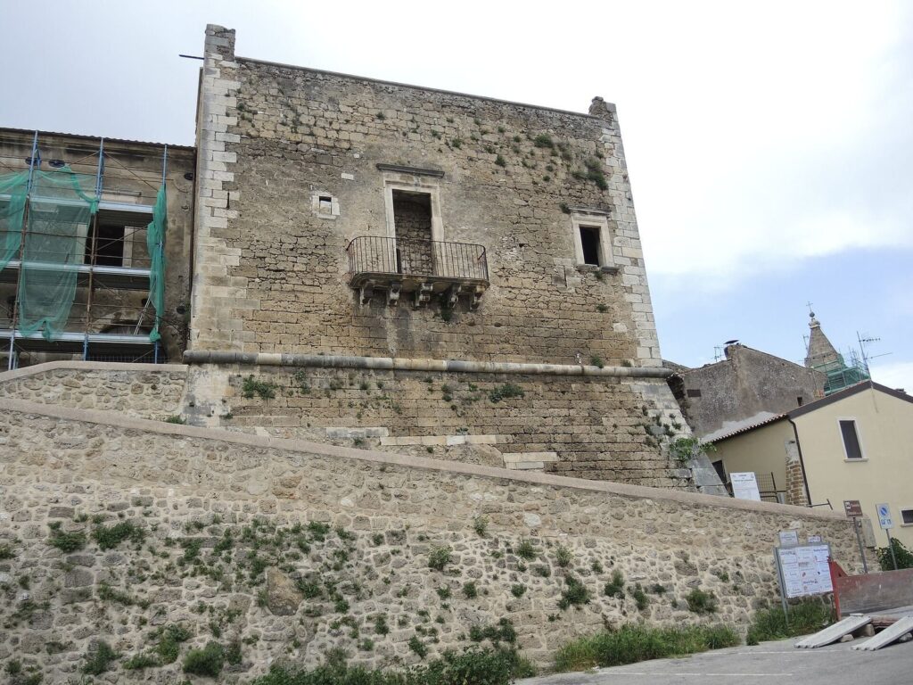 Caracciolo Castle: A Medieval Fortress and Ducal Residence in Tocco da Casauria 2 Caracciolo Castle, Tocco da Casauria