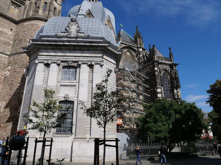 Aachen Chapel of Hungary: A Hungarian Pilgrimage Chapel at Aachen Cathedral