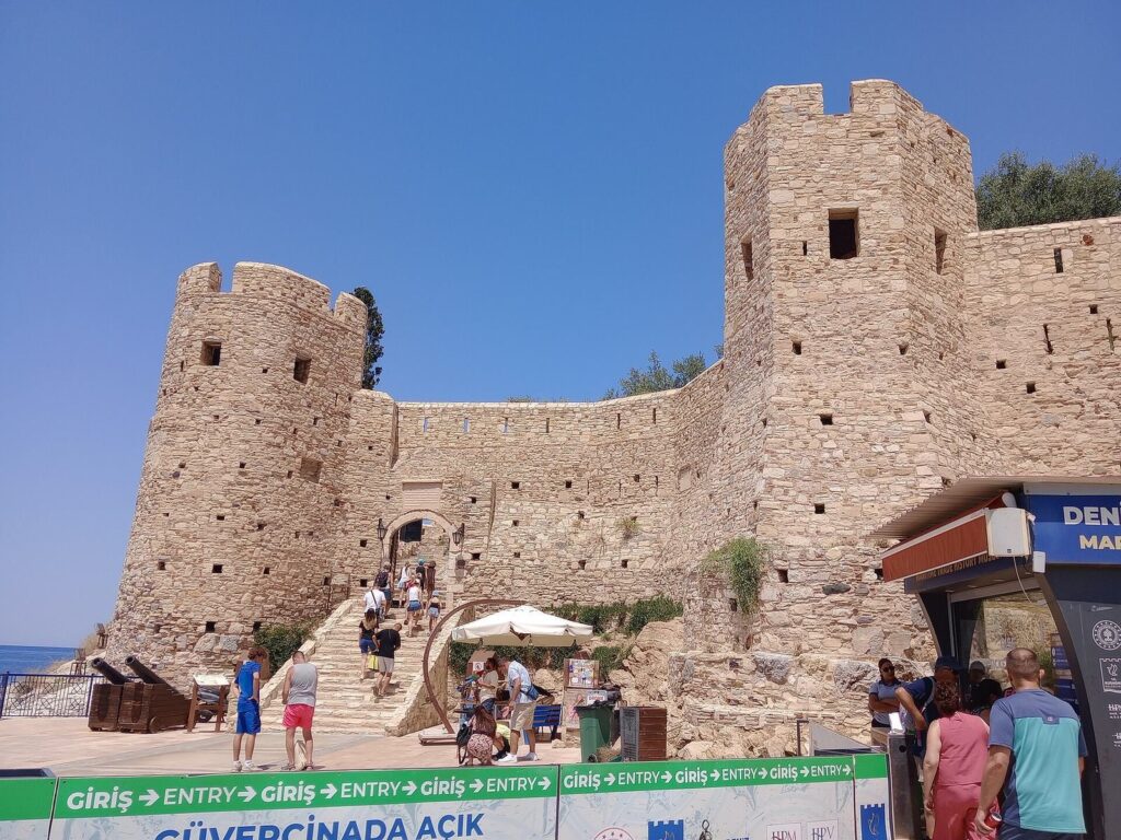 Güvercinada Castle: A Genoese Foundation and Ottoman Coastal Fortress 2 Güvercinada Castle