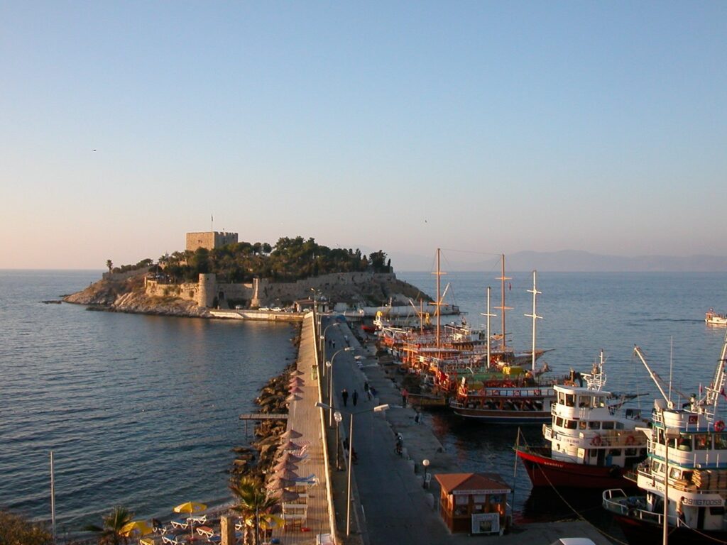 Güvercinada Castle: A Genoese Foundation and Ottoman Coastal Fortress 3 Güvercinada Castle