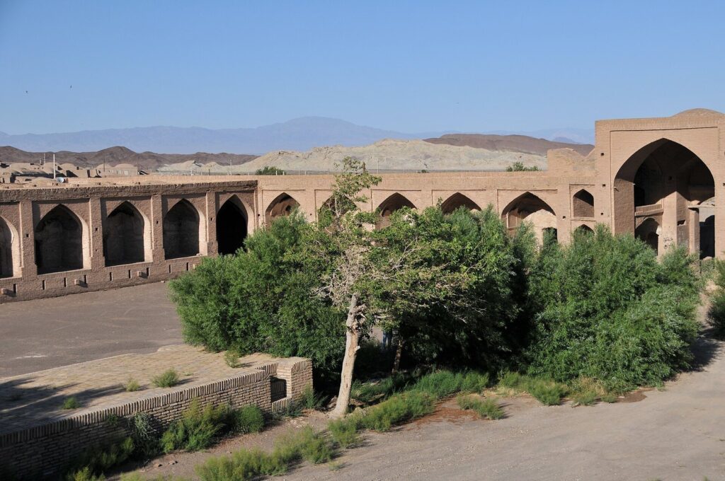 Shah Abbasi Caravanserai of Abbasabad: A Safavid Roadside Inn 2 Shah Abbasi Caravanserai of Abbasabad