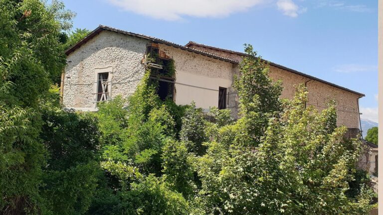 Santa Croce Church, L’Aquila: A Cistercian Monastic Church