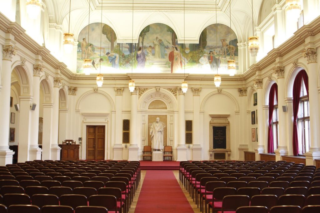 University of Graz: A Jesuit-Founded University in Austria 2 University of Graz