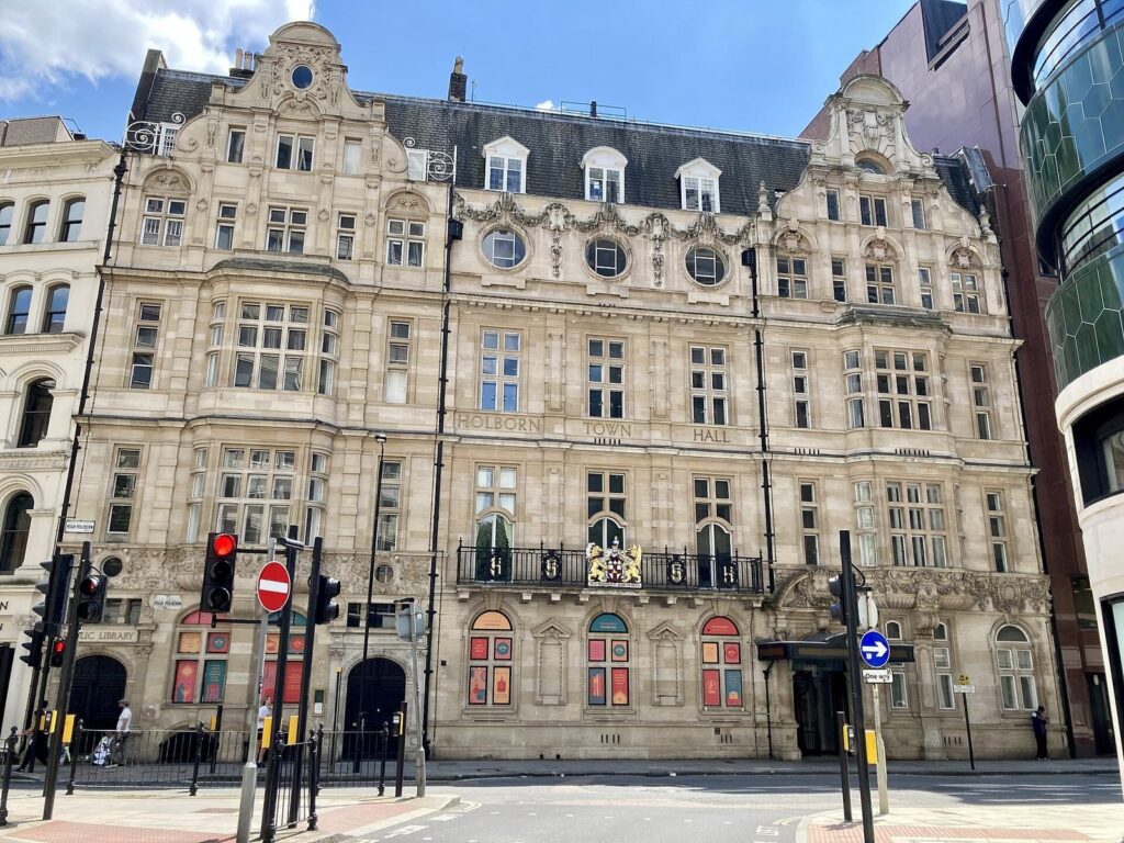 Holborn Town Hall and Library: A Former London Municipal Headquarters 1 Holborn Town Hall and Library