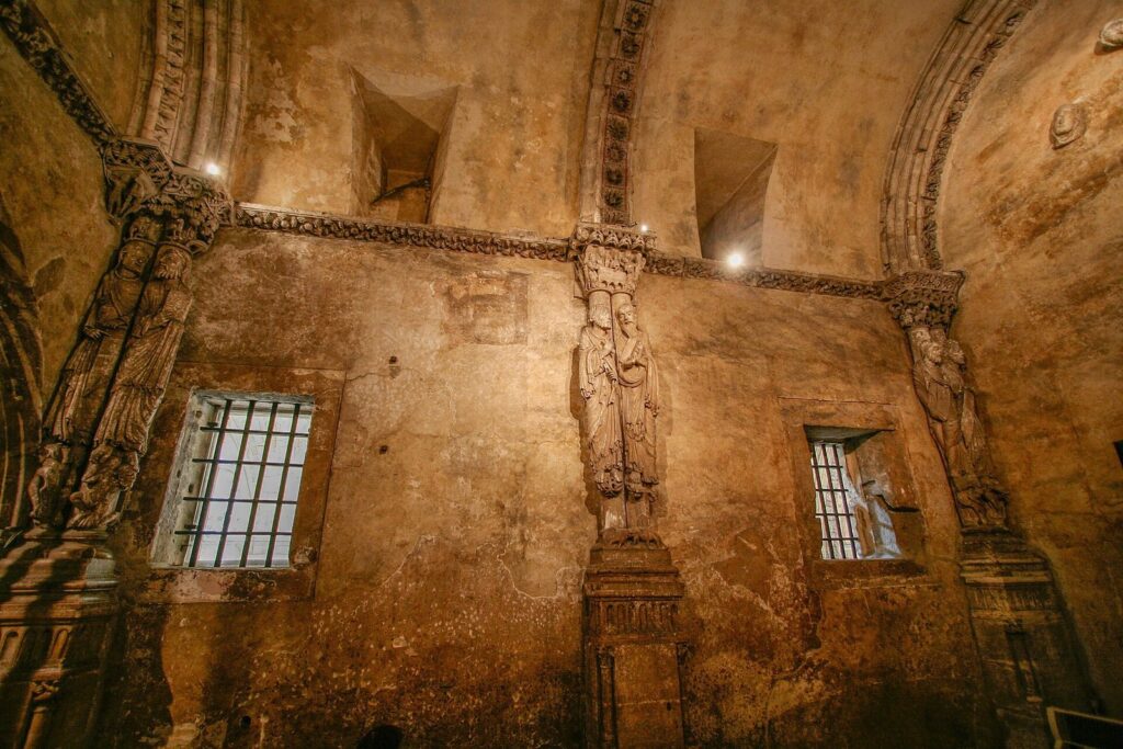Cámara Santa: The Pre-Romanesque Relic Chapel of Oviedo Cathedral 2 Cámara Santa