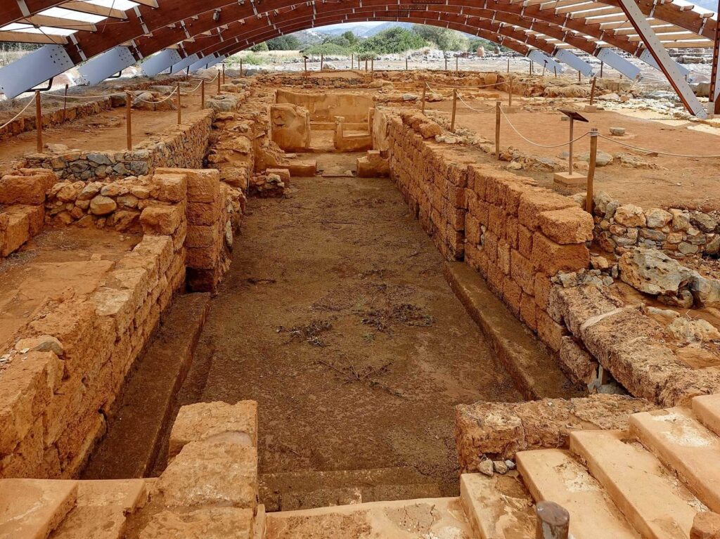 Malia: A Minoan Palace Centre on Crete 3 Malia