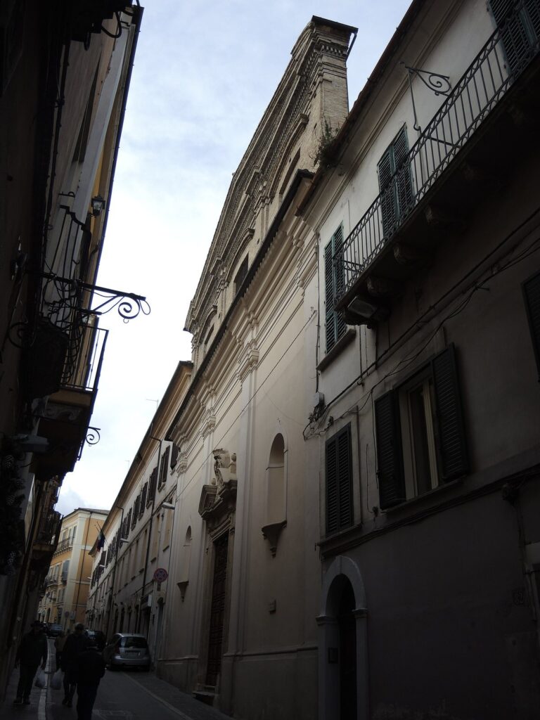 Santa Chiara Church, Chieti: A Church Built for the Poor Clares