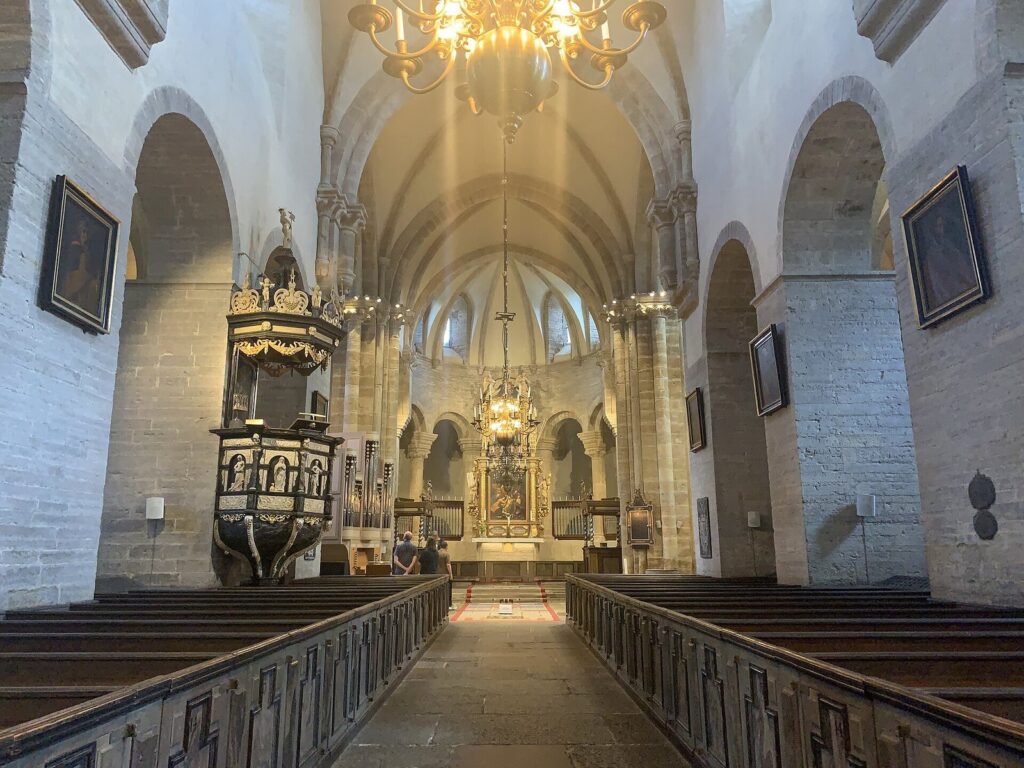Varnhem Abbey Church: A Medieval Cistercian Church in Sweden 1 Varnhem Abbey Church