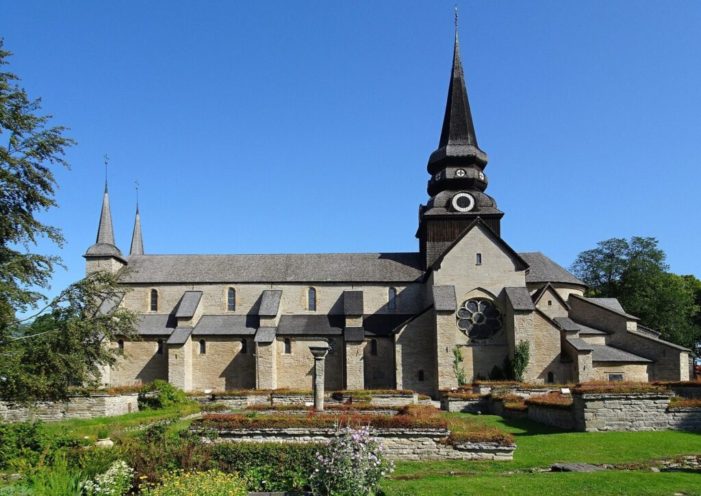 Varnhem Abbey Church: A Medieval Cistercian Church in Sweden 2 Varnhem Abbey Church