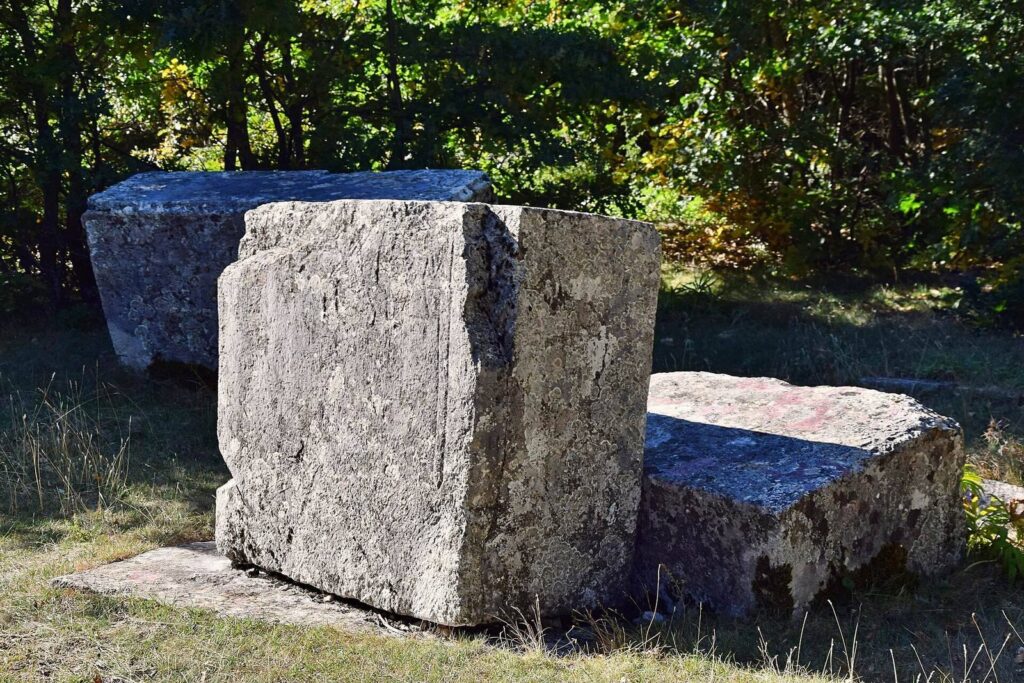 Kalufi Necropolis: A Medieval Stećak Cemetery in Bosnia and Herzegovina 4 Kalufi necropolis