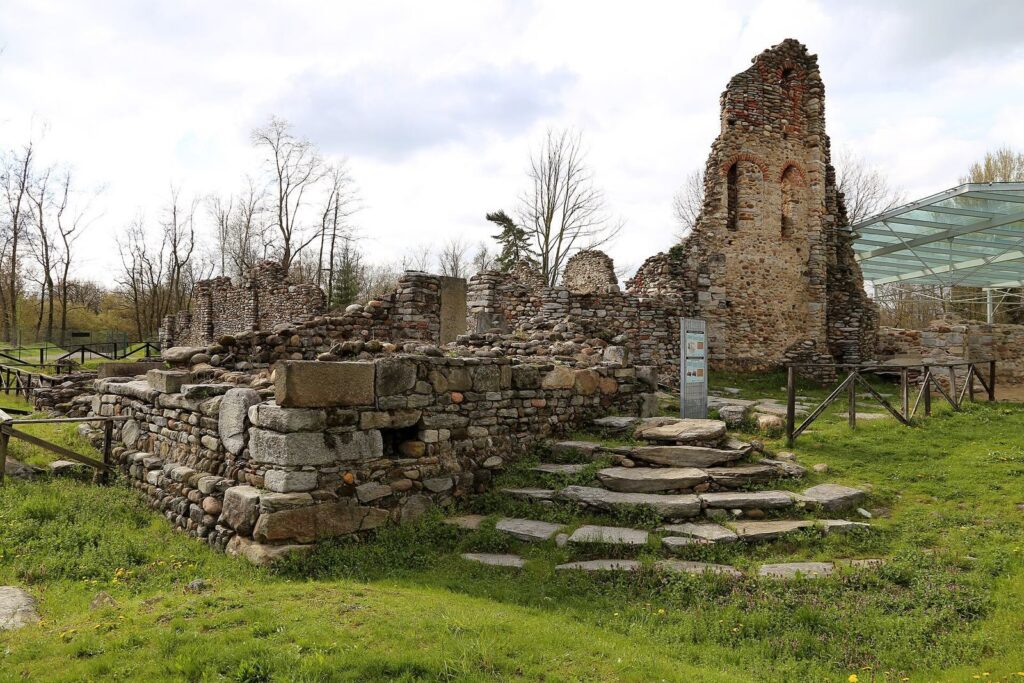 Archaeological Park of Castelseprio: A Fortified Settlement and Religious Centre 2 Archaeological Park of Castelseprio