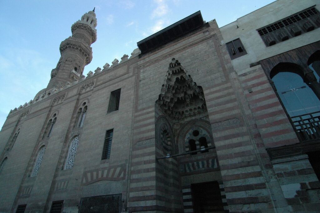 Madrasa of Umm al-Sultan Sha'ban: A Mamluk School, Mosque, and Mausoleum in Cairo 1 Madrasa of Umm al-Sultan Sha'ban