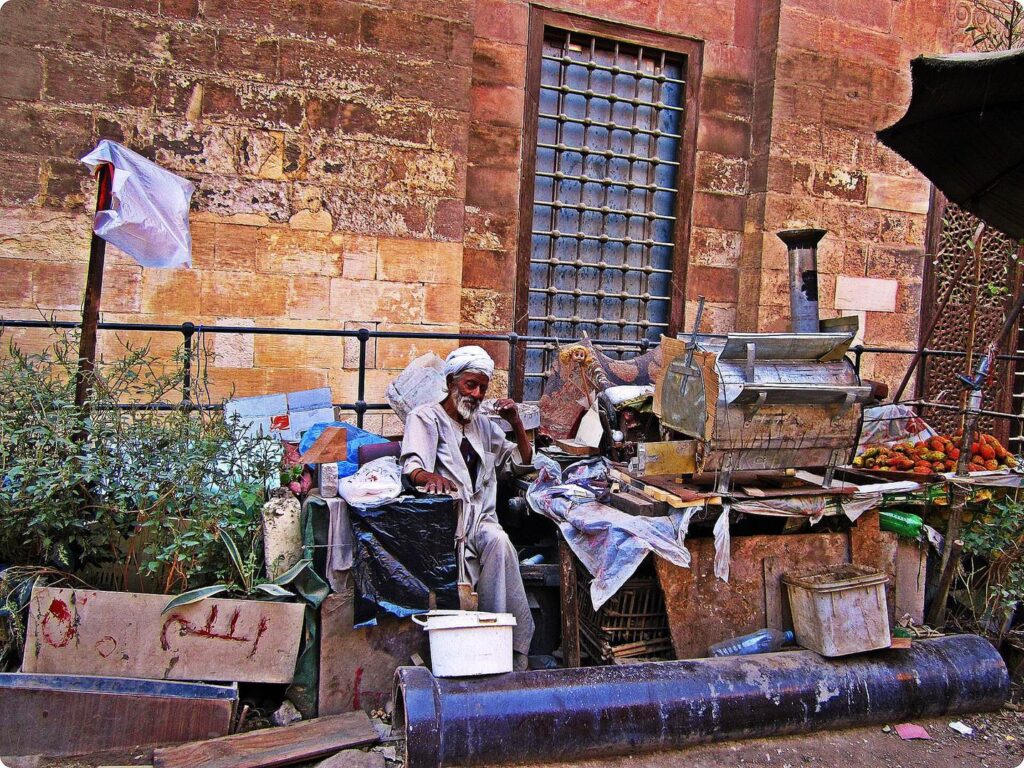 Madrasa of Umm al-Sultan Sha'ban: A Mamluk School, Mosque, and Mausoleum in Cairo 3 Madrasa of Umm al-Sultan Sha'ban
