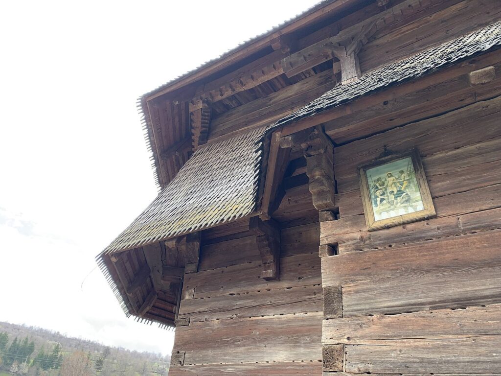 Budești Josani Church: A Seventeenth-Century Wooden Church in Romania 1 Budești Josani church