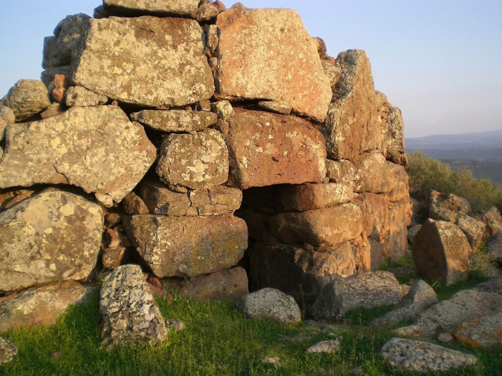 Monte Baranta: A Pre-Nuragic Complex in Sardinia 2 Monte Baranta