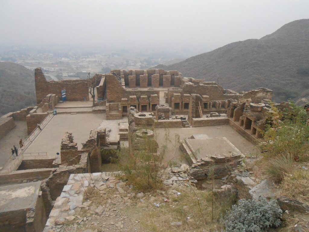 Takht-i-Bahi: A Buddhist Monastic Complex in Pakistan 3 Takht-i-Bahi