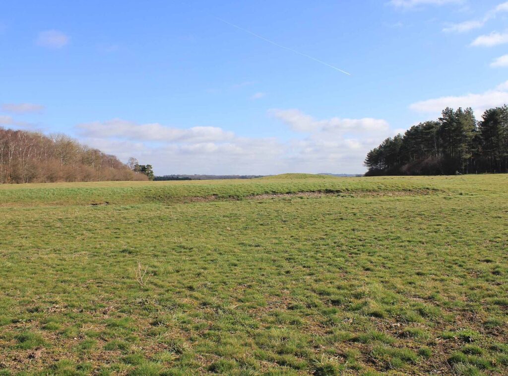 Stonehenge Cursus: A Neolithic Earthwork near Stonehenge 2 Stonehenge Cursus