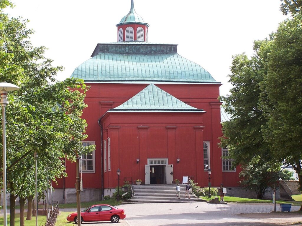 Karlskrona Admiralty Church: A Naval Parish Church in Sweden 1 Karlskrona Admiralty Church