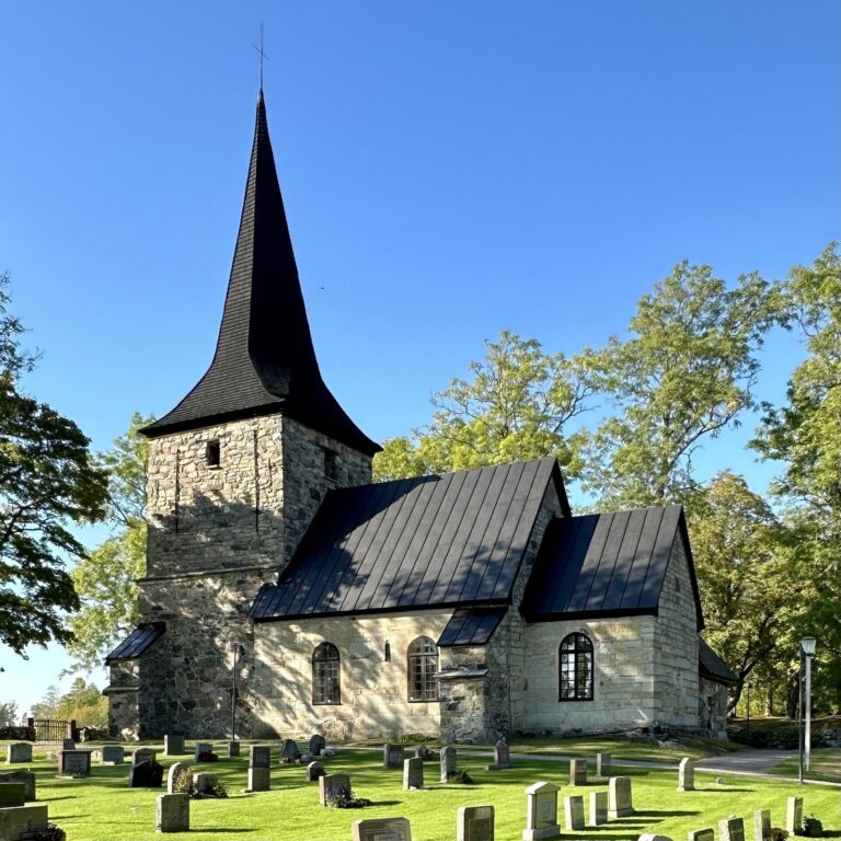 Strö Church: A Medieval Church in Sweden