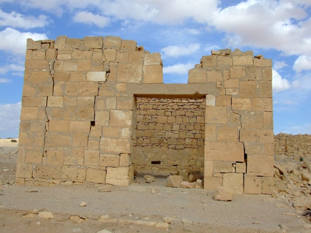 Haluza: A Nabataean City on the Incense Route 2 Haluza