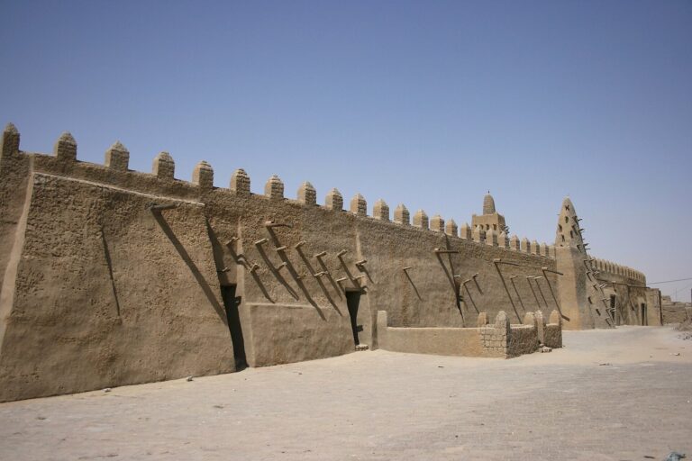 Djinguereber Mosque: A Sudano-Sahelian Center of Learning in Timbuktu
