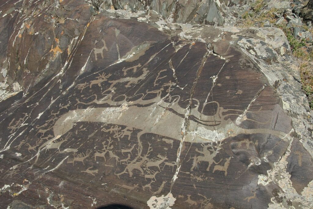 Petroglyphic Complexes of the Mongolian Altai: A Rock-Art Cultural Landscape 2 Petroglyphic Complexes of the Mongolian Altai