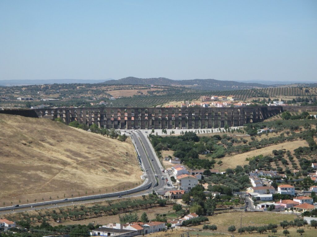 Amoreira Aqueduct