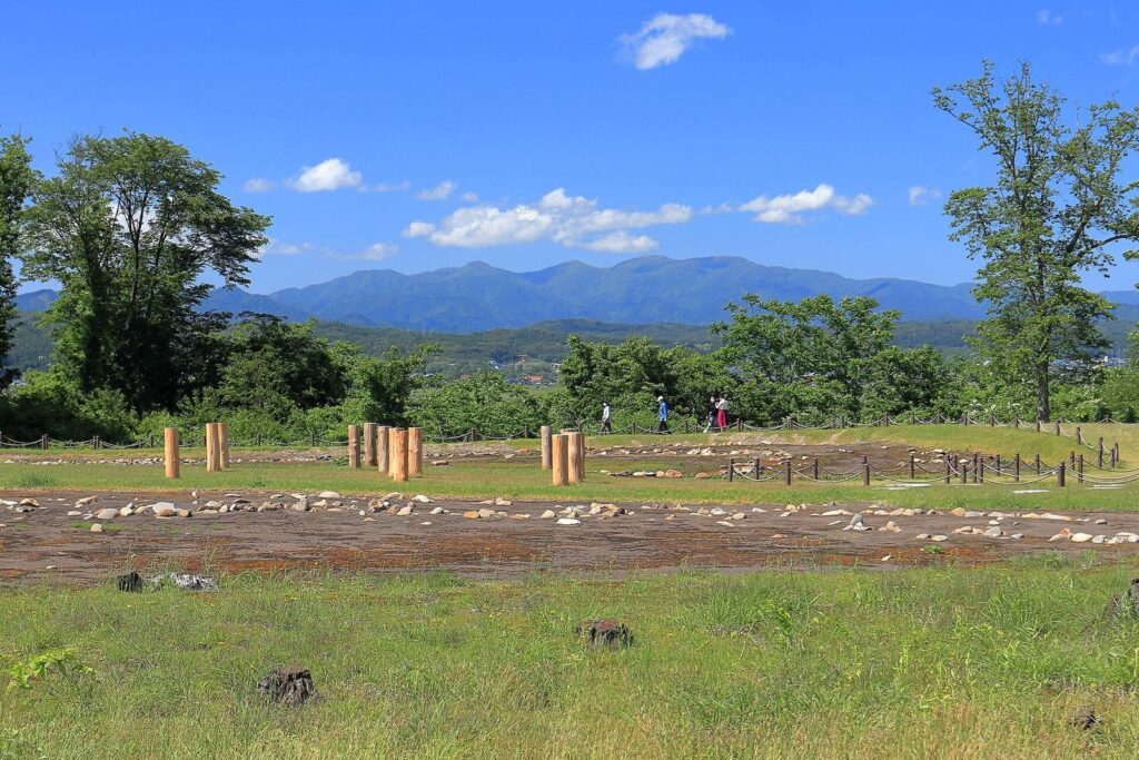Isedōtai Site: A Late Jōmon Stone-Circle Archaeological Site in Japan 2 Isedōtai Site