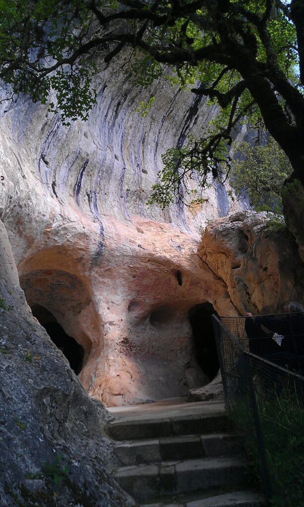 Font-de-Gaume cave