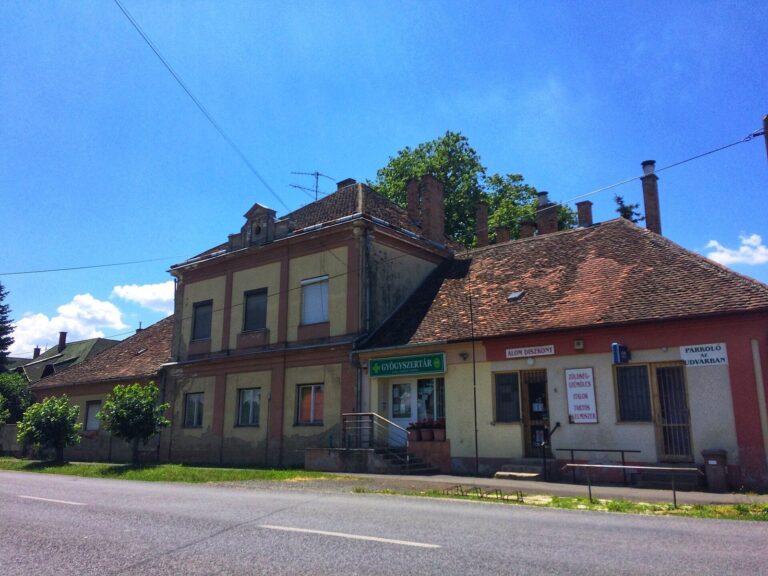 Bertha Mansion: A Historic Country Residence in Rábahídvég, Hungary
