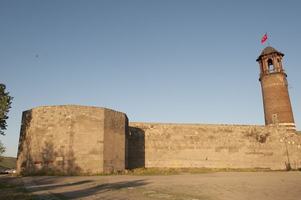 Erzurum Castle: A Byzantine Fortress in Türkiye 2 Erzurum Castle