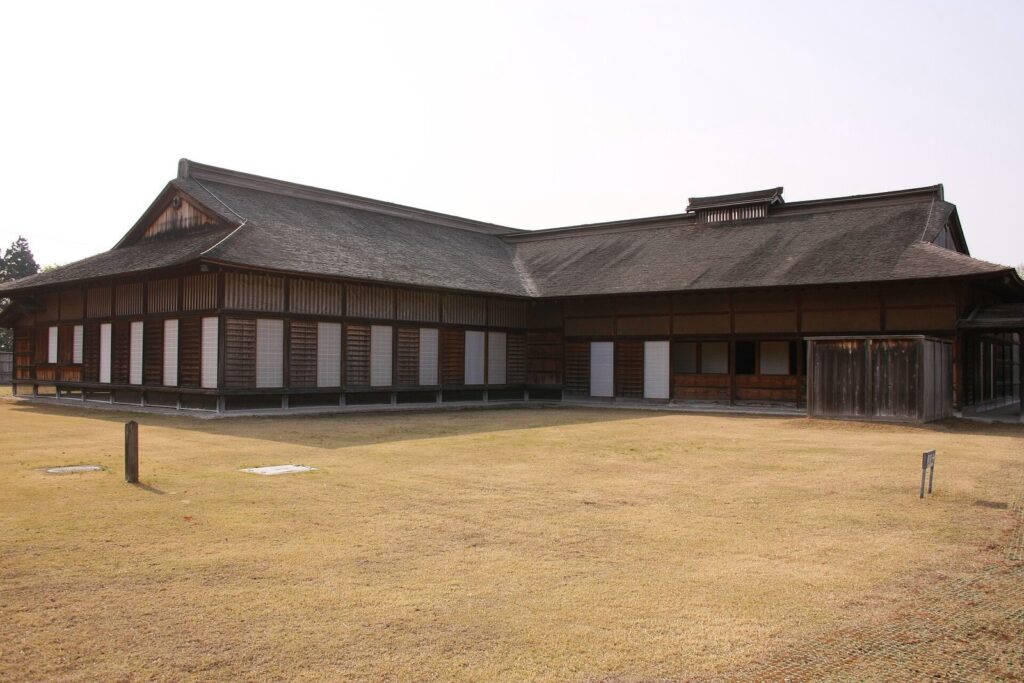 Ne Castle: A Medieval Japanese Castle and Administrative Center 2 Ne Castle