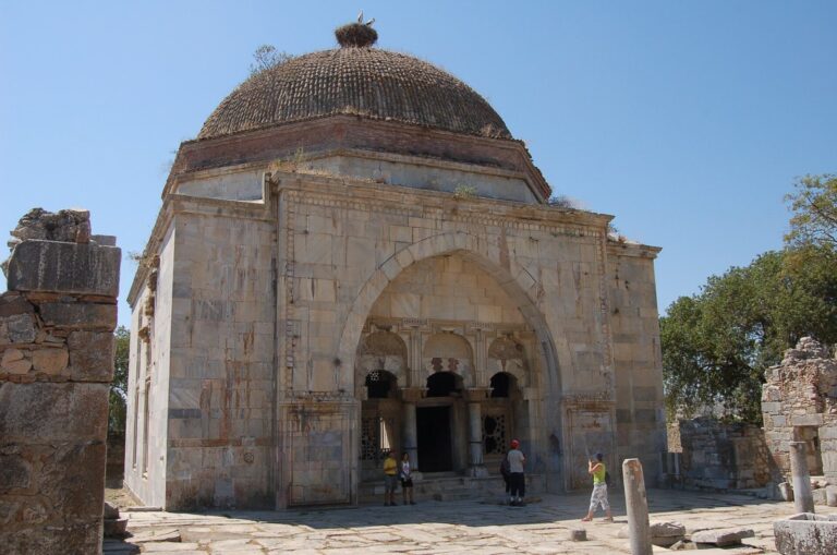 İlyas Bey Mosque: A 15th-Century Place of Worship in Aydın, Turkey