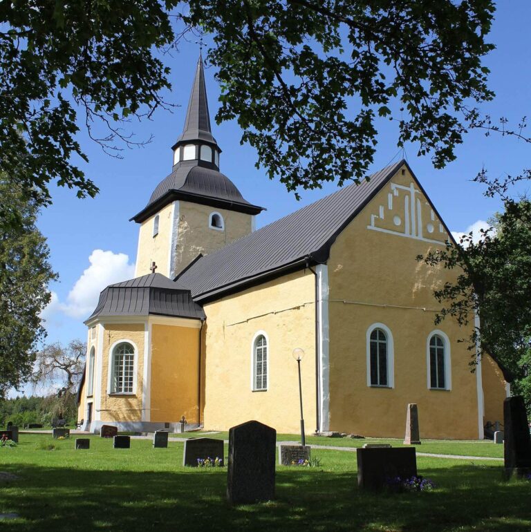Enköpings-Näs Church: A Medieval Parish Church in Sweden