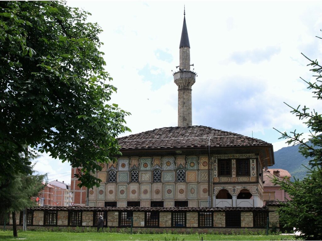 Šarena Mosque: An Ottoman-Era Mosque in Tetovo 2 Šarena Mosque
