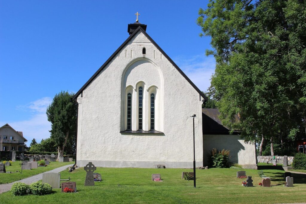 Frösthult Church: A Medieval Parish Church in Sweden 2 Frösthult Church