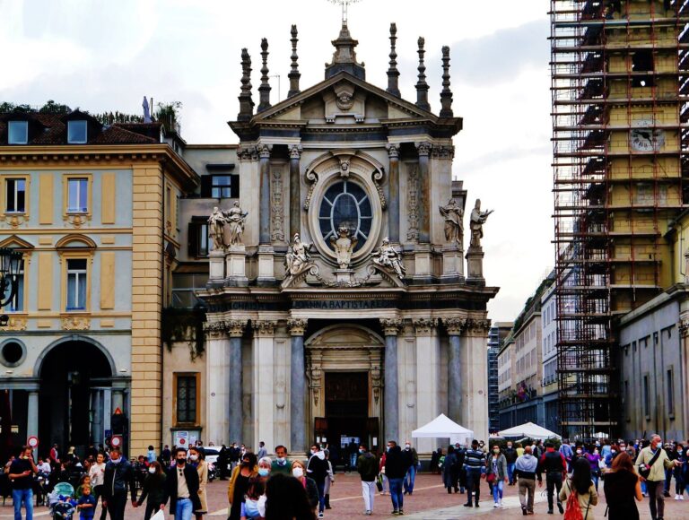 Santa Cristina, Turin: A Baroque Catholic Church