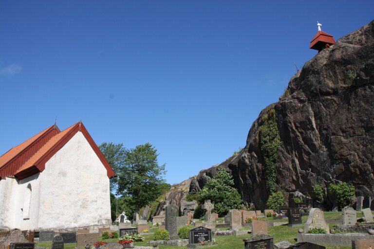 Svenneby Old Church: A Romanesque Church in Sweden