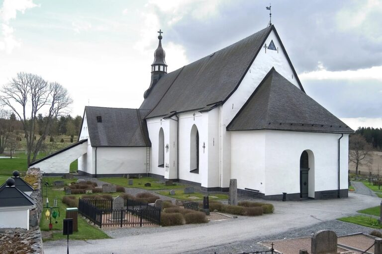 Österåker Church: A Medieval Parish Church in Sweden